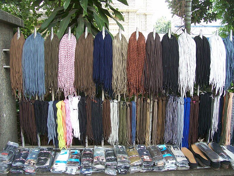 File:Selling shoelaces.JPG