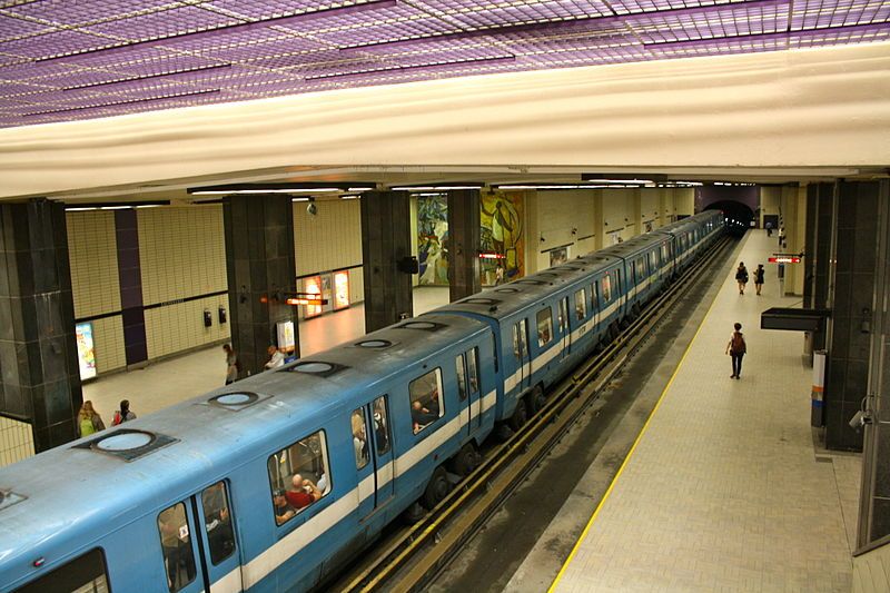 File:Sherbrooke Metro.jpg