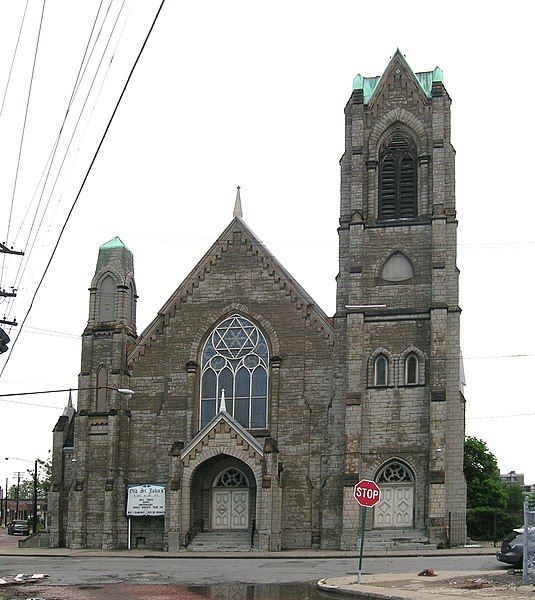 File:StJohnsStLukes.jpg