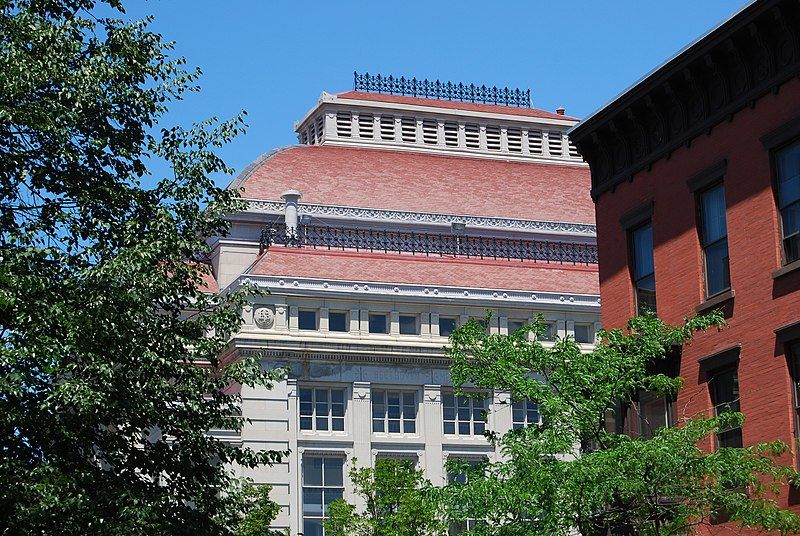 File:TroySavingsBankMusicHallRoof.JPG