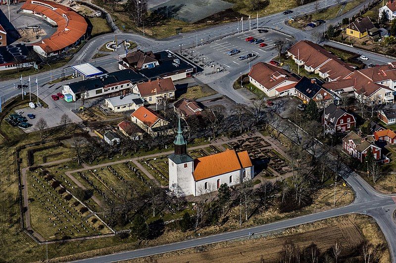 File:0509Lekeryds kyrka.jpg