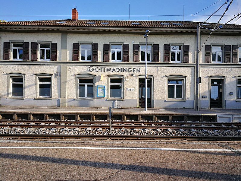 File:Bahnhof Gottmadingen.jpg