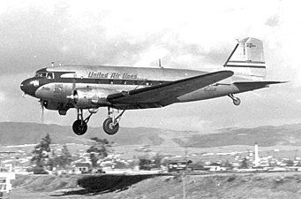 Douglas DC-3 airliner (1935)