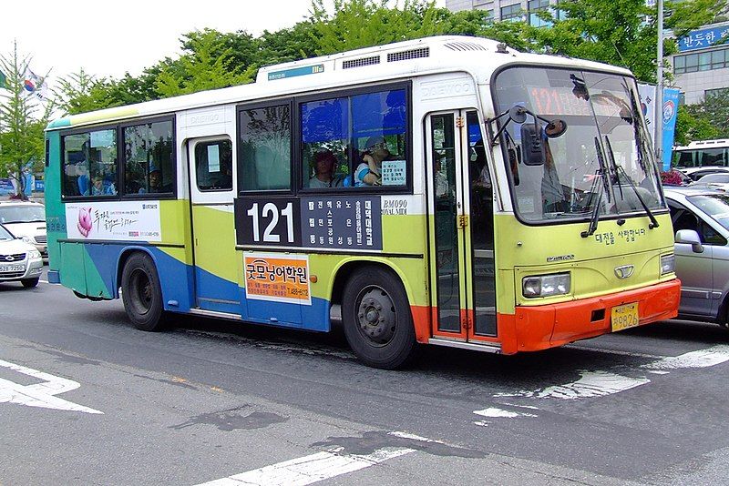 File:Daewoo BM090-D4.JPG