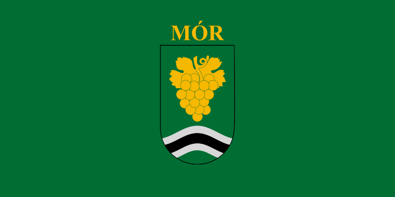 File:Flag of Mór.svg