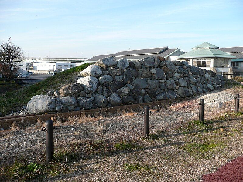 File:Kiyosu castle isigaki.JPG