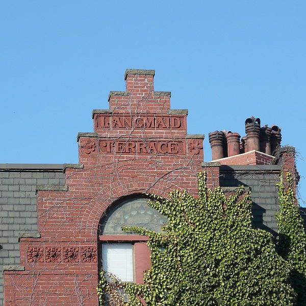 File:Langmaid Terrace Sign.jpg