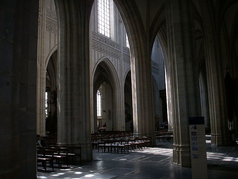 File:Liebfrauenkathedrale2.JPG