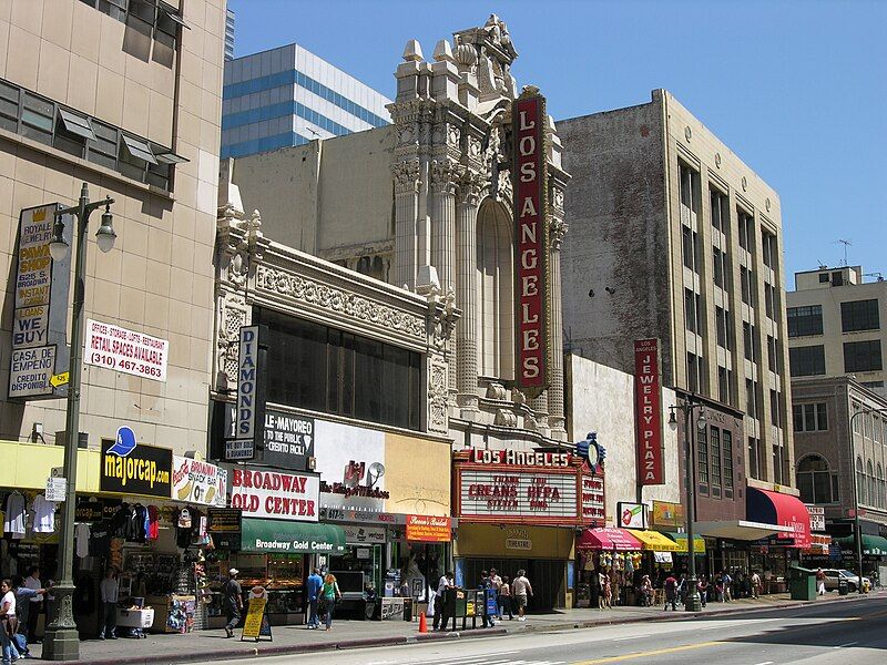 File:Los Angeles Theatre.jpg