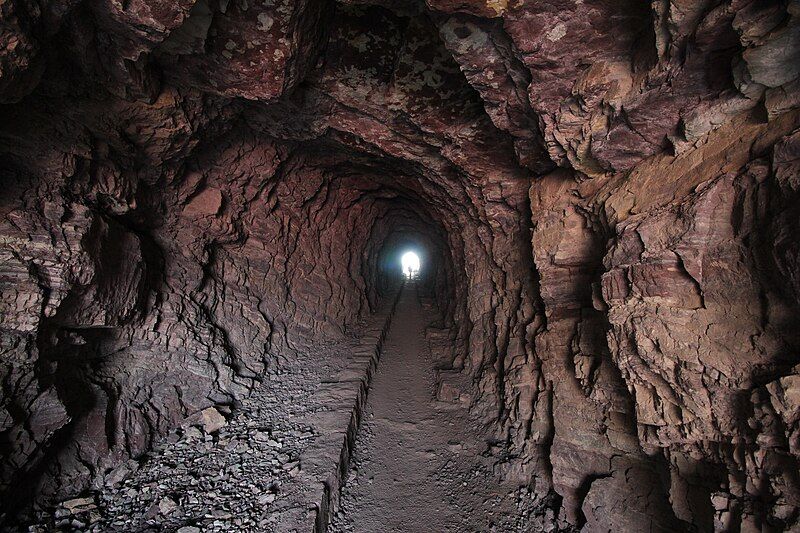 File:Ptarmigan Tunnel inside.jpg