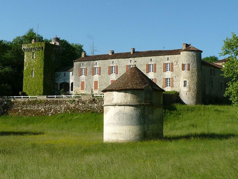 File:Rancogne castle.JPG