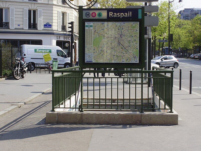 File:Raspail métro ES.jpg