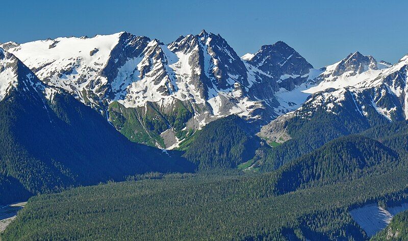 File:Tenpeak Mountain.jpg