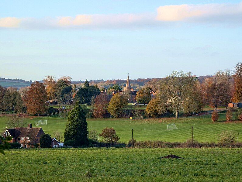 File:Twyford Hampshire.jpg