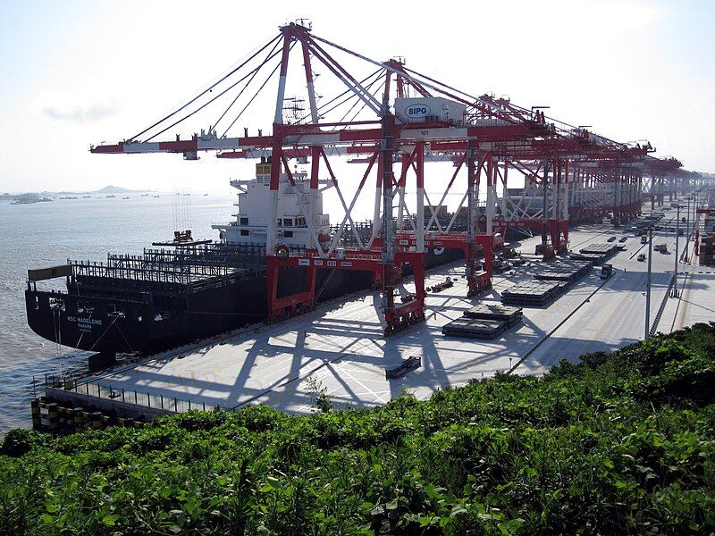 File:Yangshan-Port-Balanced.jpg