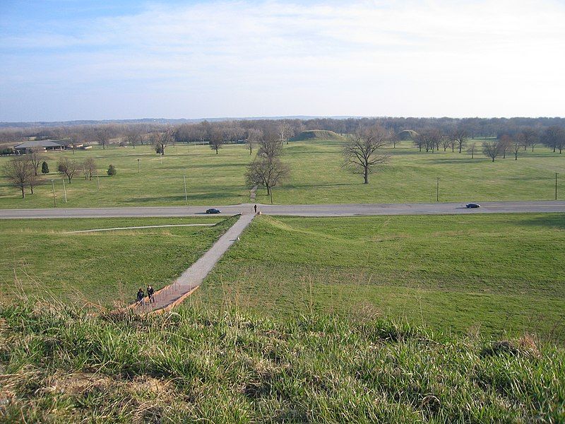 File:Atop-monks-mound.JPG