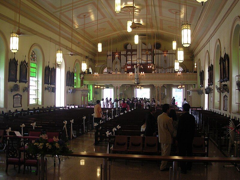 File:CathedraloftheGoodShepherd-interior-Singapore.jpg