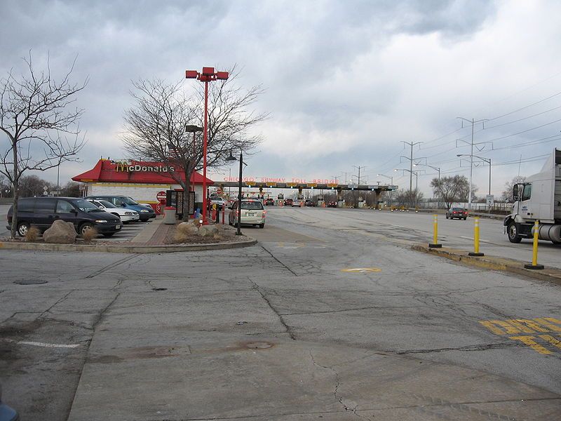 File:Chicago skyway mcdonalds.jpg