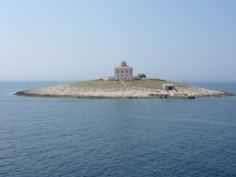 File:Island Pokonji Dol.jpg