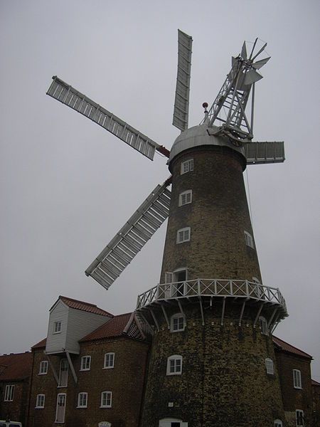 File:Maud Foster Windmill.JPG