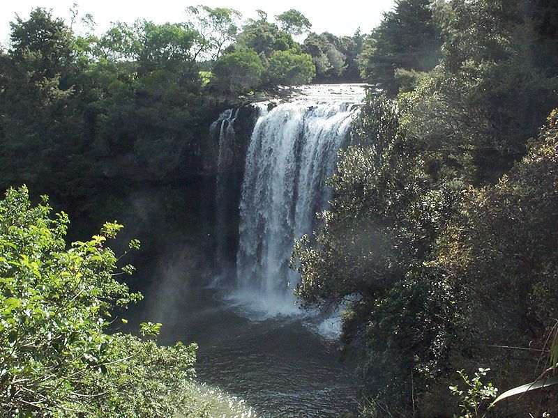 File:Rainbow Falls (Waianiwaniwa).jpg