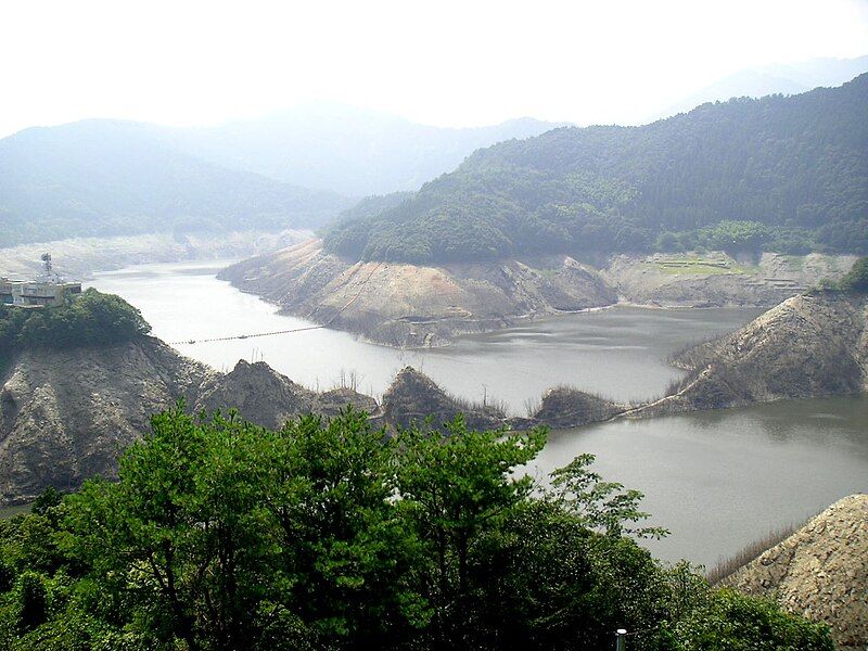 File:Sameura dam 20050903.jpg