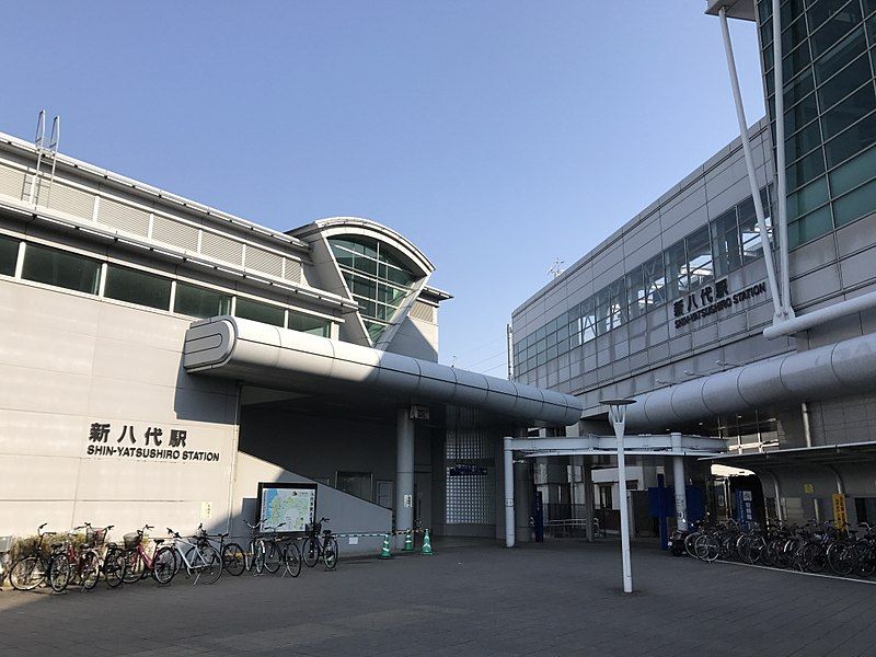 File:Shin-Yatsushiro Station 20170317.jpg