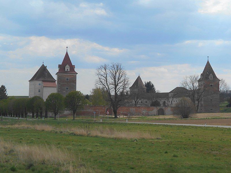 File:Steinabrunn Schloss 02.jpg