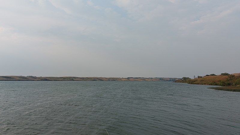 File:Blackstrap Lake 06.jpg