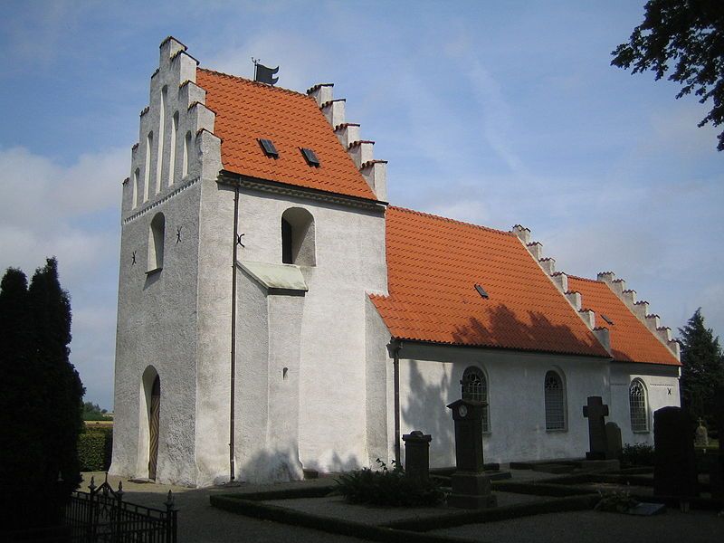 File:Dalköpinge kyrka 2.jpg