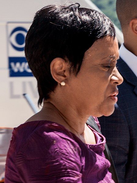 File:Glenda Hatchett (2017).jpg