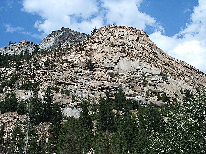 File:LostCreekStateParkcliffs.JPG