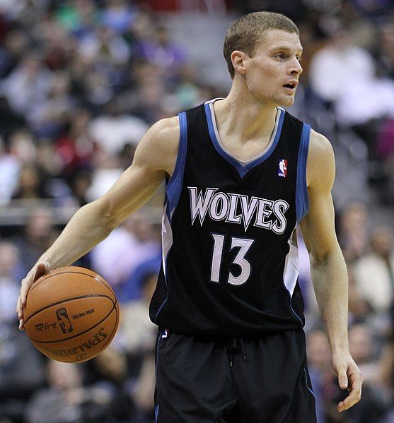 File:Luke Ridnour.jpg