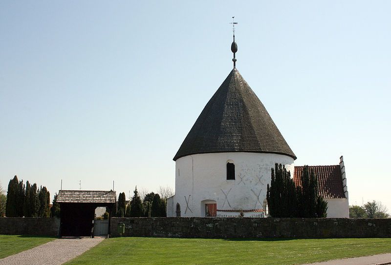 File:Nykirke fra vest.jpg