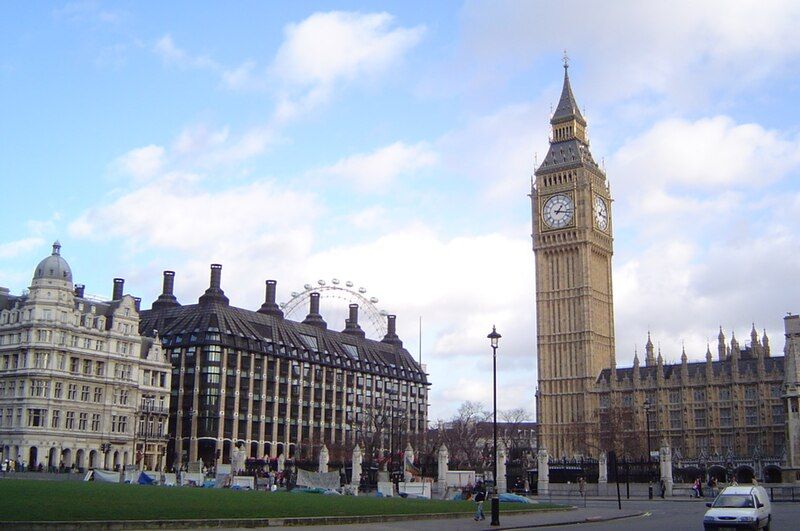 File:Parliament Square 2005.jpg