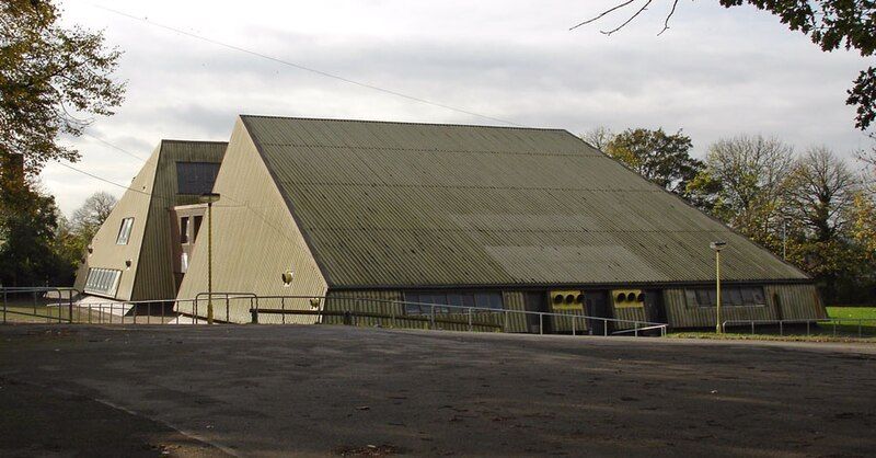 File:Pyramid Ilkeston School.jpg