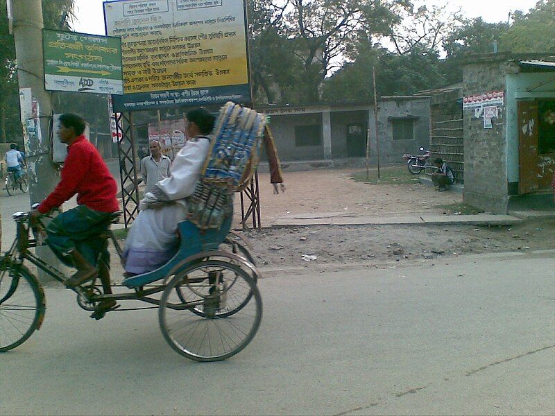 File:Rickshaw chapai.jpg