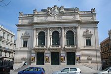 Injalbert sculpture on the front of the Théâtre Molière