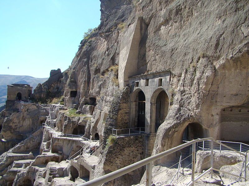 File:Vardzia Cave123.JPG