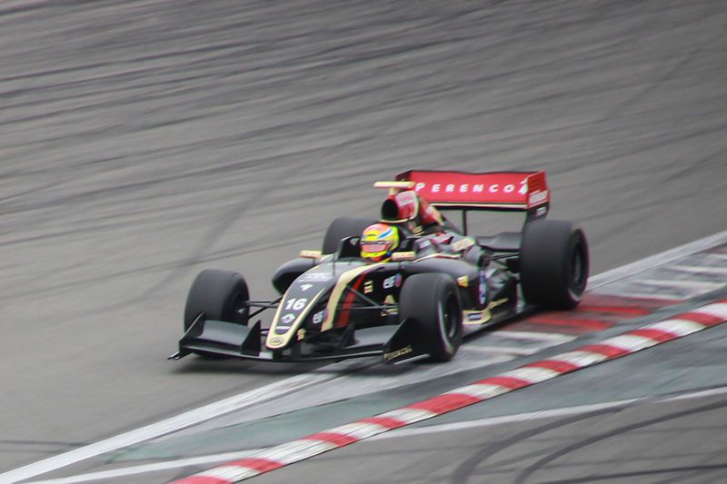 File:WsbR-Germany-2014-Race1-Matthieu Vaxivière.jpg