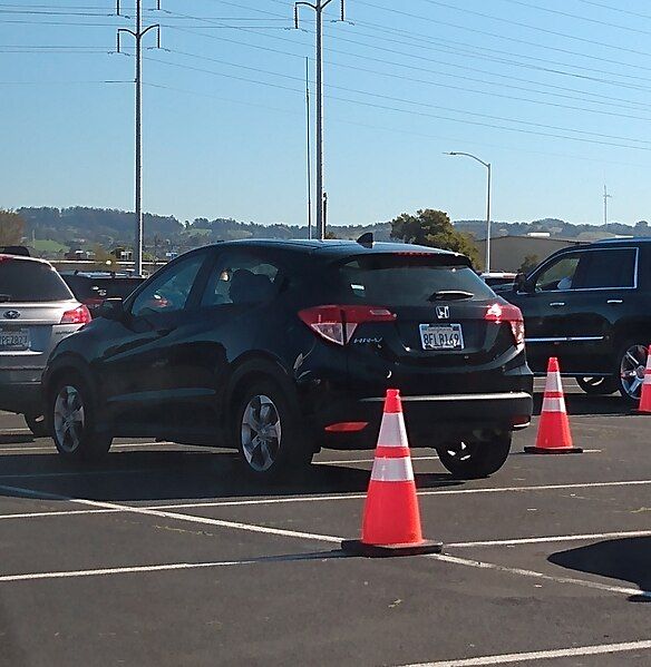 File:2017 Honda HR-V.jpg