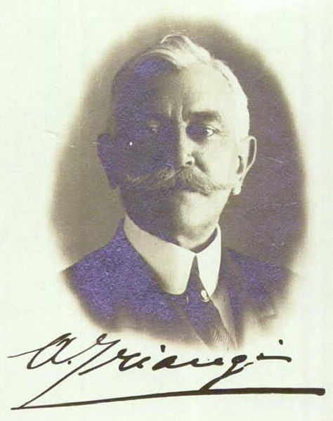 File:Arturo Triangi.jpg