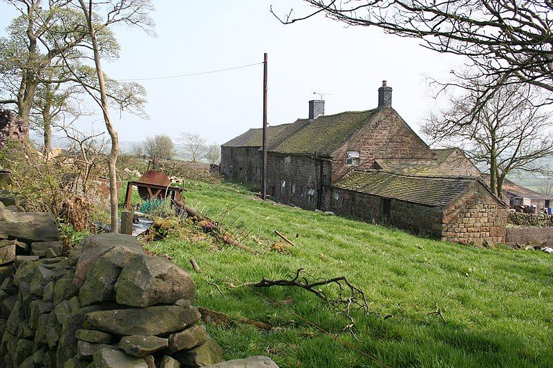 File:Brown Edge Farmhouse.jpg