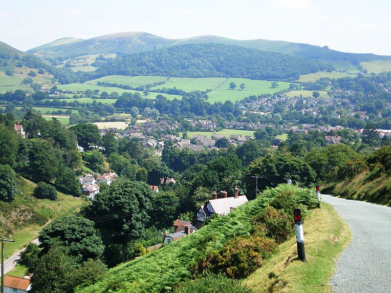 File:ChurchStretton003.JPG