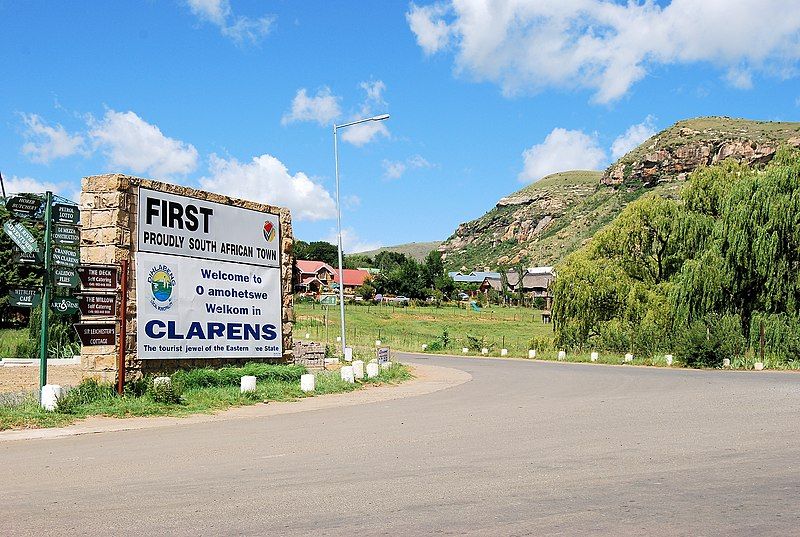 File:Clarens welcome sign.jpg