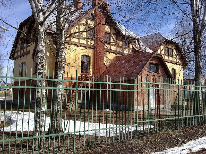 File:Dacha schmidta 1.jpg