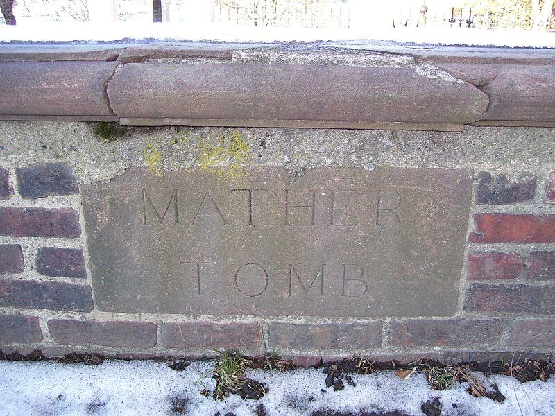 File:Increase Mather grave.jpg