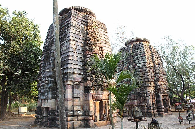 File:Lakshmaneshvar temple (3).jpg