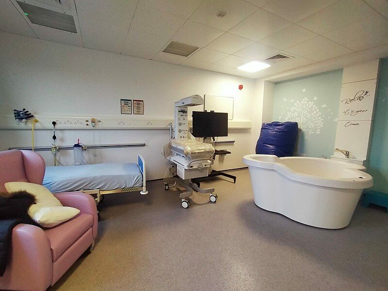 File:MidArgyllMaternityroom3.jpg