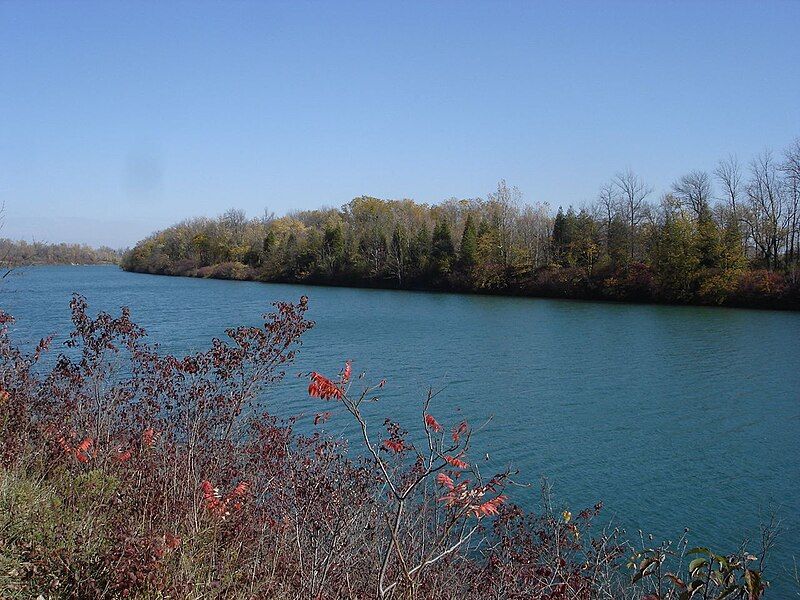 File:Northern-reach-welland-canal.jpg